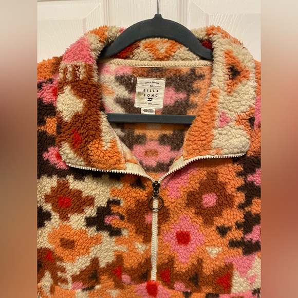 Billabong Sherpa Jacket. Size L/XL colorful half zip. - Picture 2 of 6